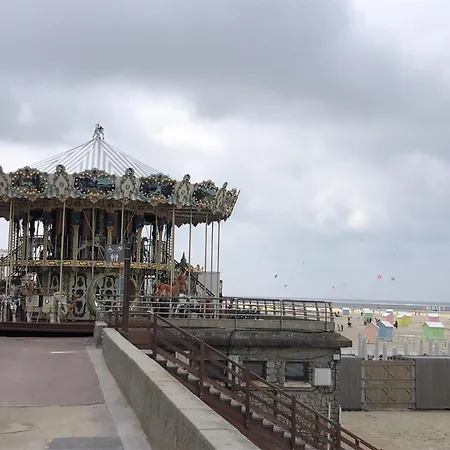 Le Voyageur A La Vue Berck
